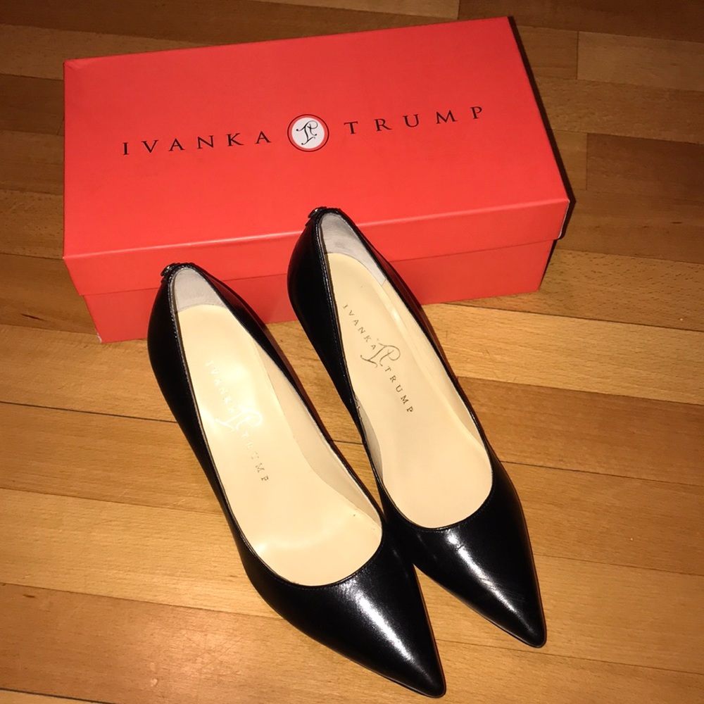 Black Leather Ivanka Trump Pumps!